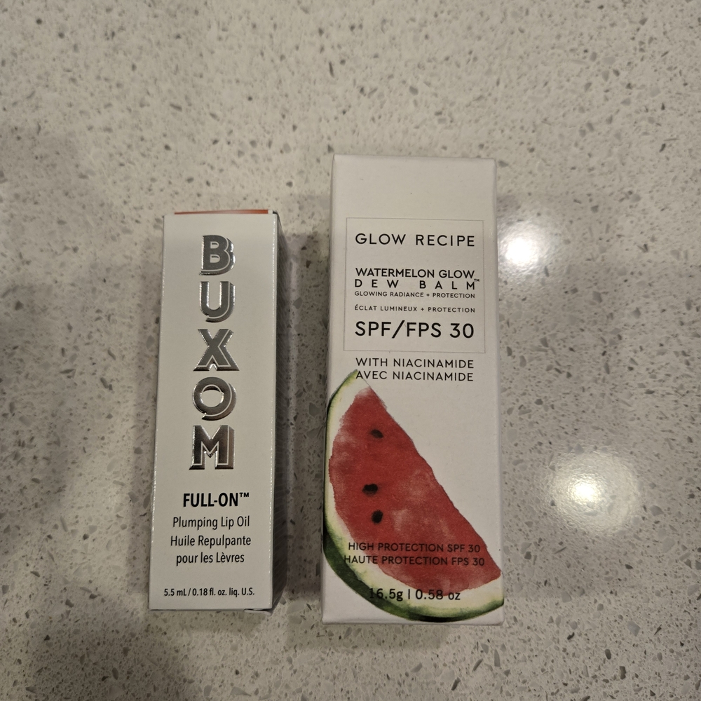 Glow Recipe SPF 30 + Buxom Lip Oil Duo – New in Box!